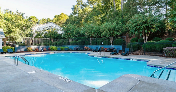 Lancaster Ridge Apartments Pool