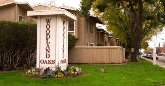 Woodland Oaks