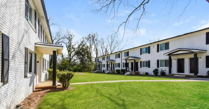 Hawthorne Manor