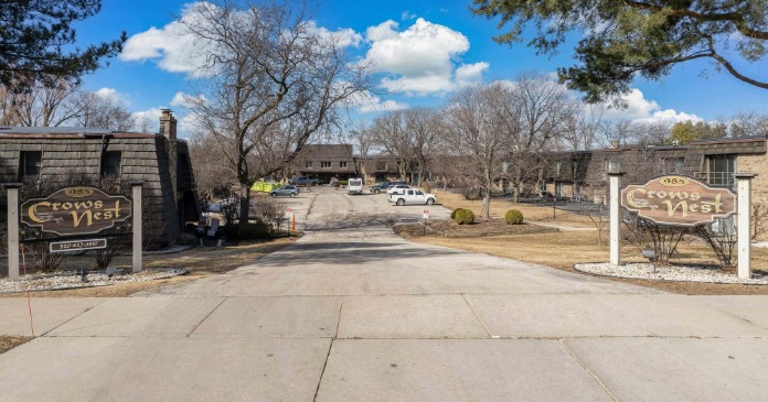 Crow's Nest Apartments