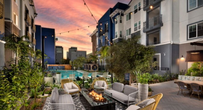 Citron Apartments