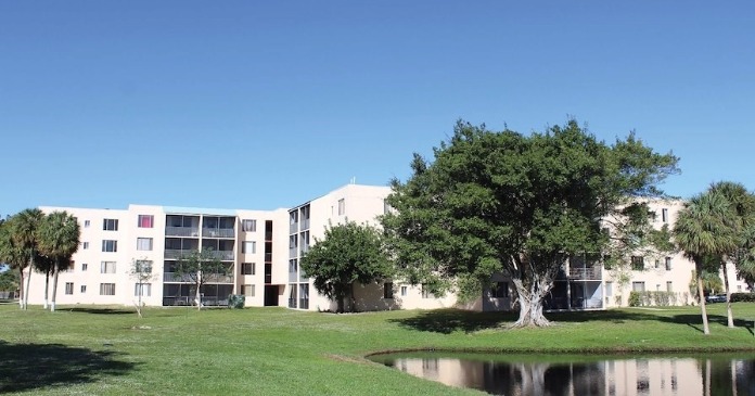 Somerset Lakes Condos