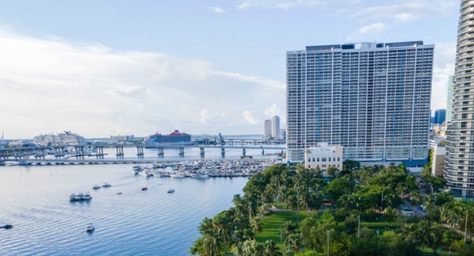 Edge House Miami